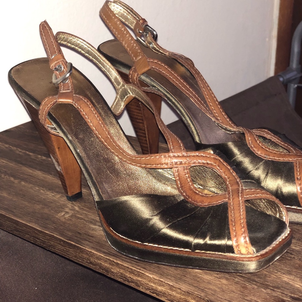 Prada heels - Picture 3 of 6